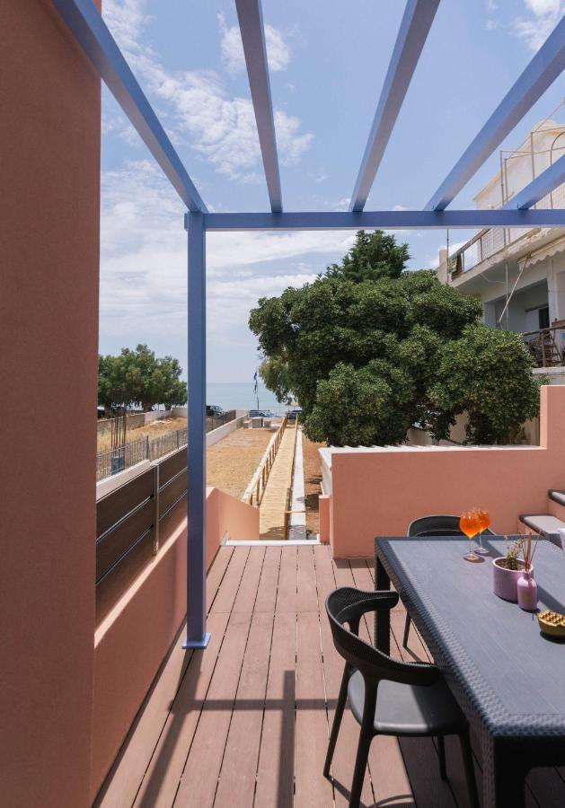 קוקינוס פירגוס Suites De Luxe Katerina מראה חיצוני תמונה